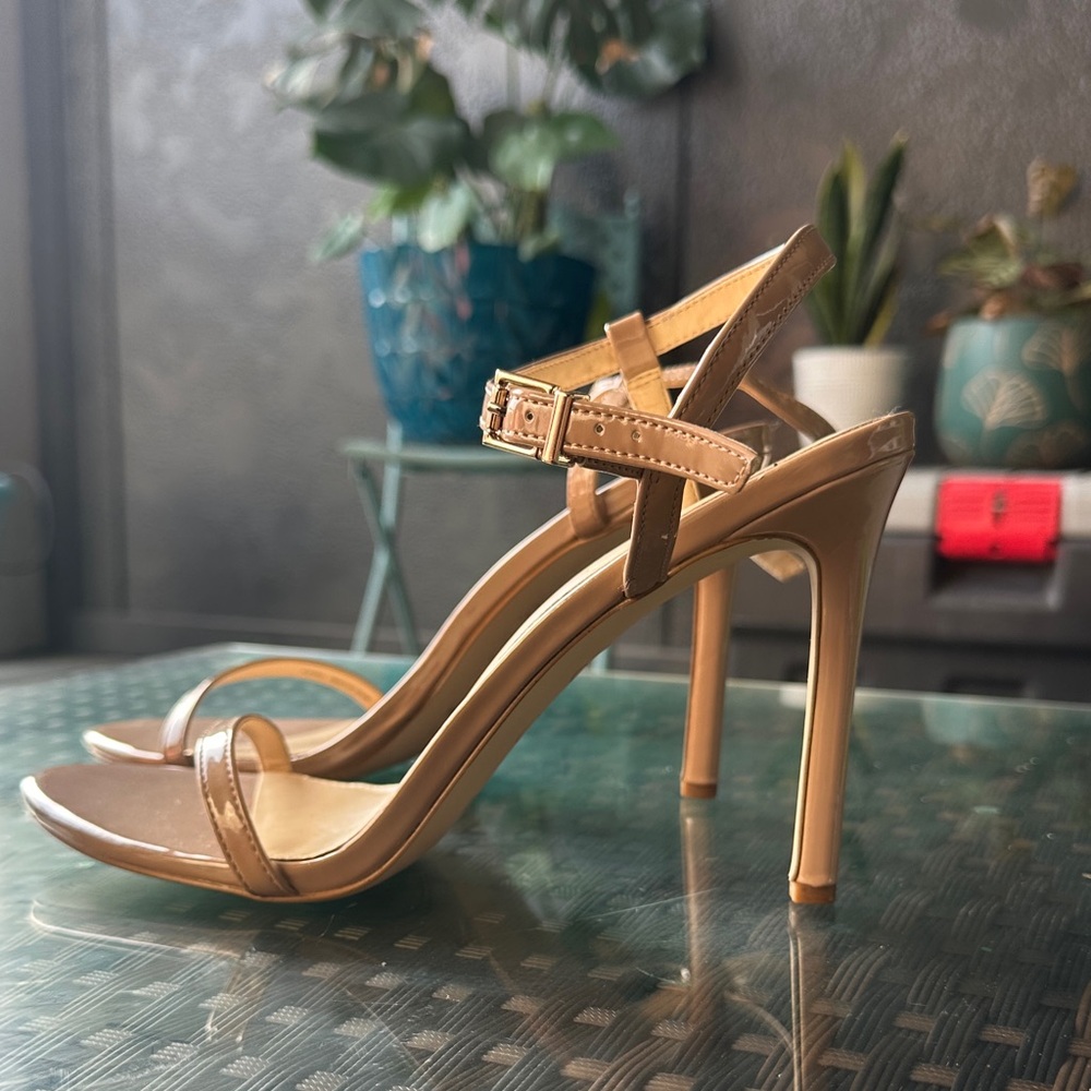 Jessica Simpson Tan Strappy Heels